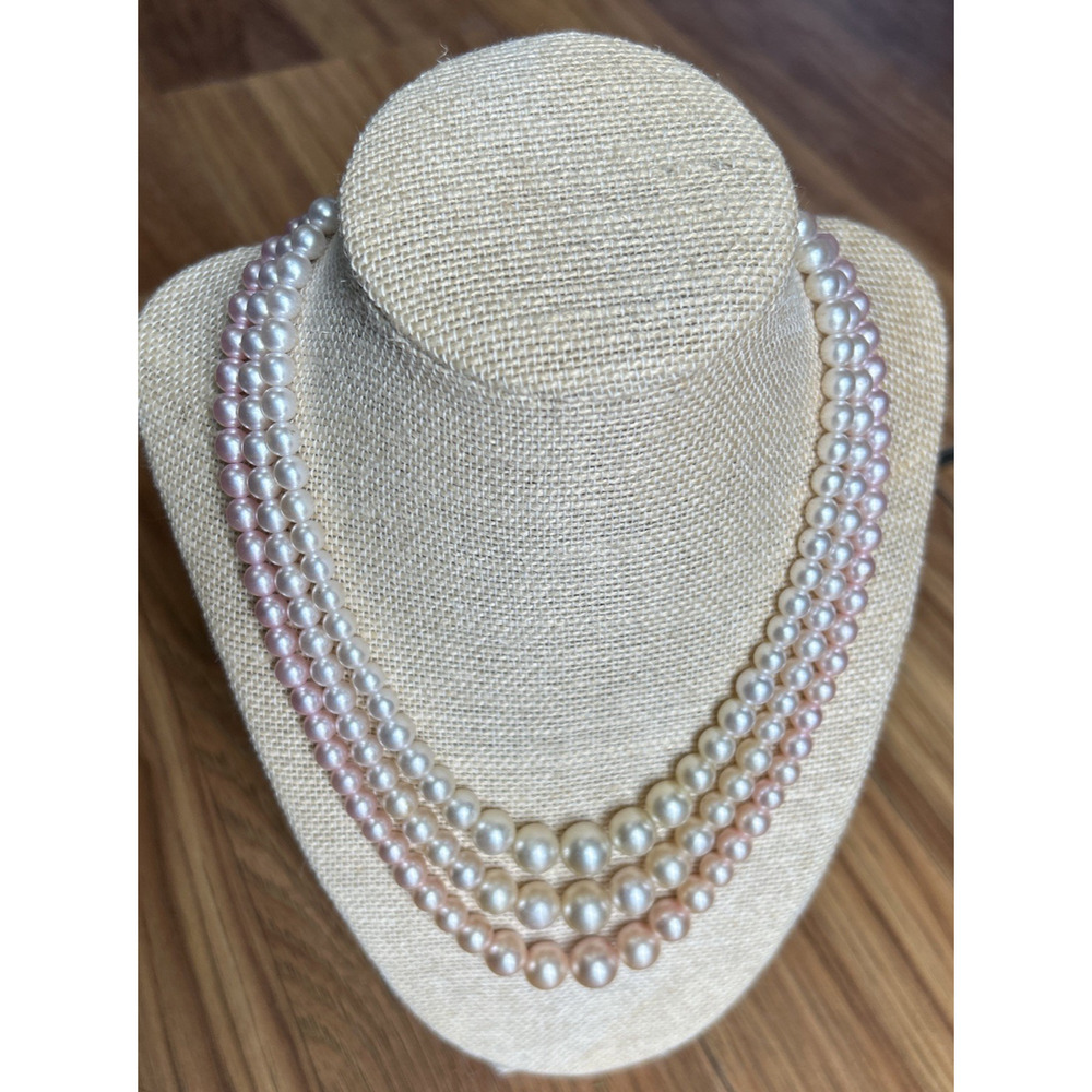 VTG Japan 1950s Three Strand Faux Pearl Bead Necklace White Pink Ombre Spring